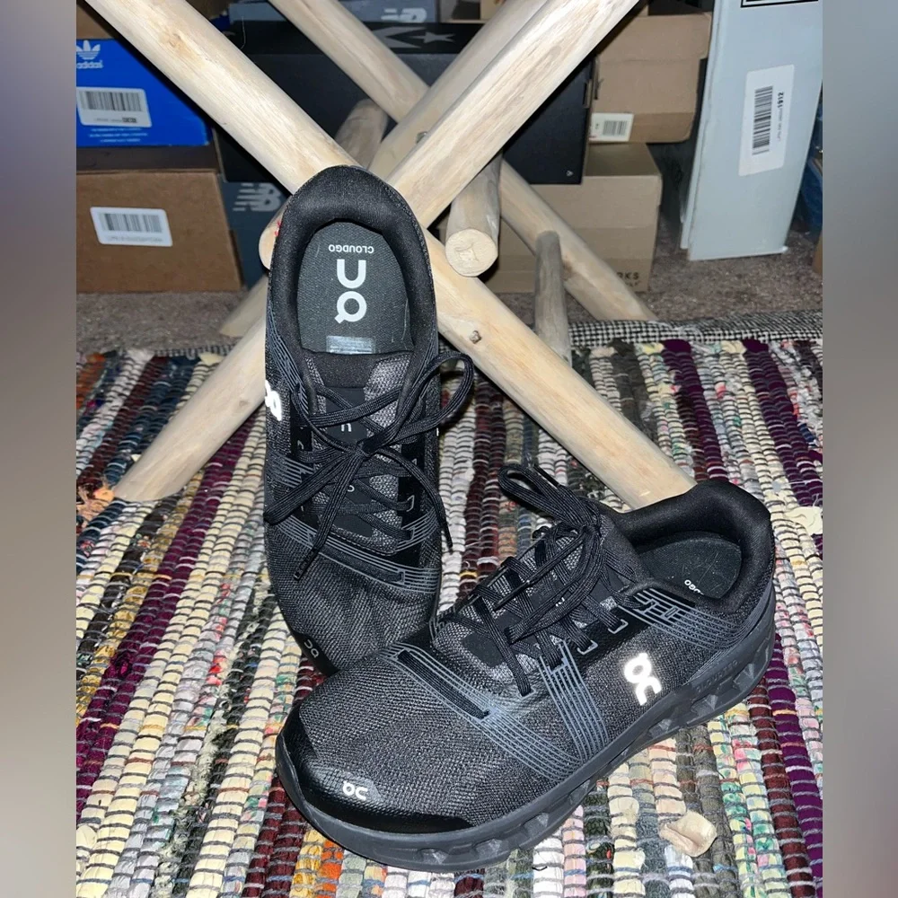 On Cloud sneakers women’s 10 men’s 8.5 gently used - Picture 5 of 13